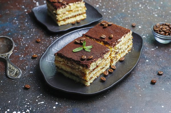 Quels sont les secrets pour réussir un tiramisu traditionnel sans alcool?