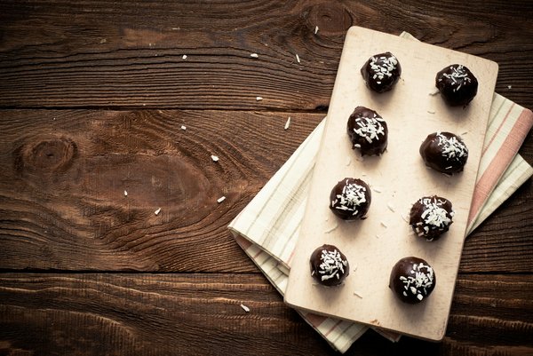 Quels conseils pour un gâteau au chocolat sans farine moelleux et intense?